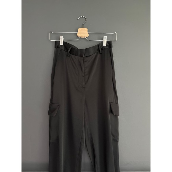 Aritzia Babaton Refined Satin Cargo Pant in Black Size 4 - Picture 5 of 16